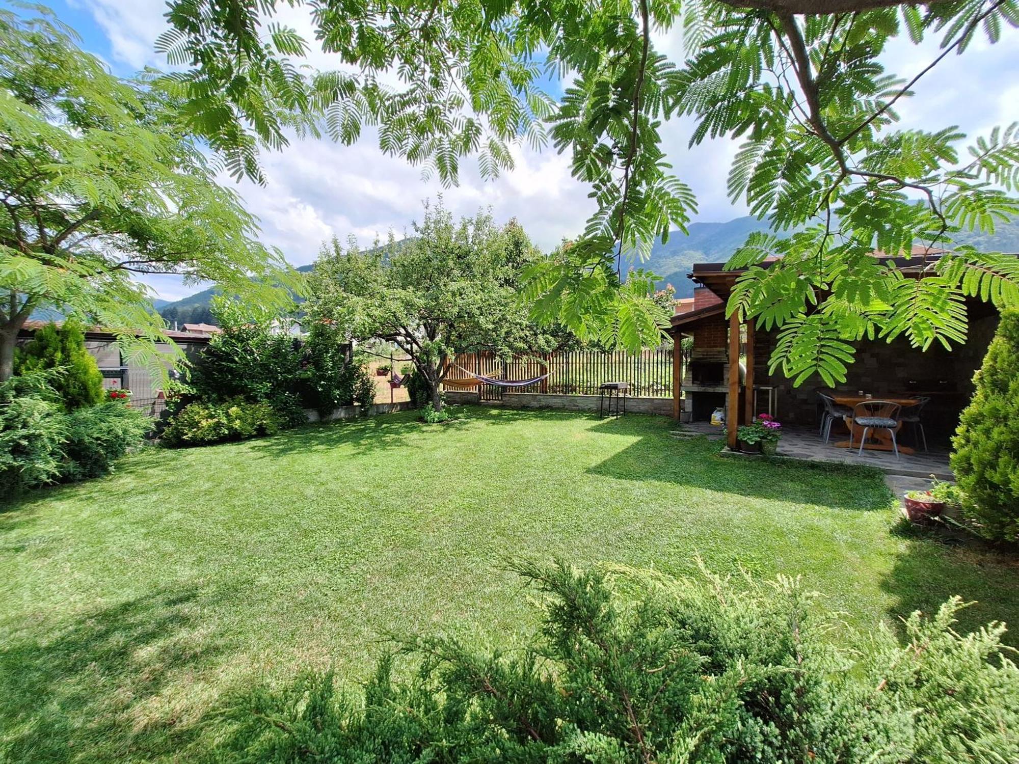 Guest House Vessyta Sapareva Banya Exterior photo